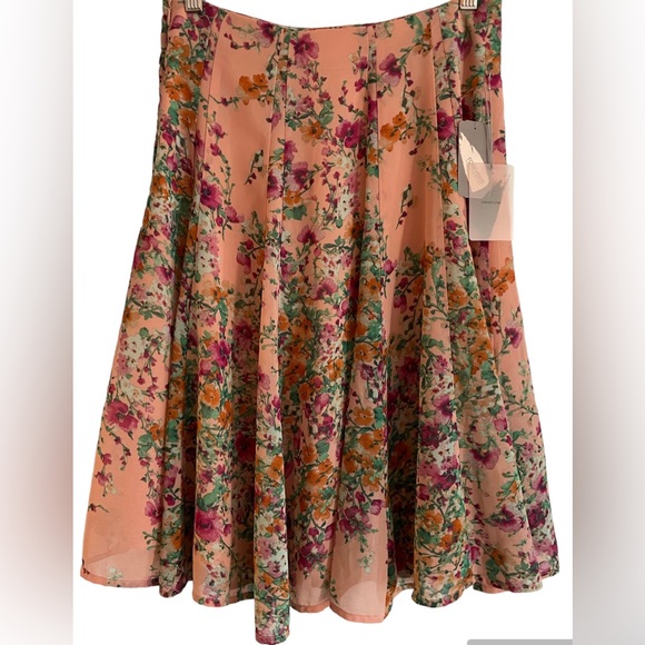 Forever 21 Dresses & Skirts - Forever 21 Floral Full Midi Skirt